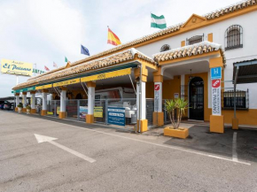 Гостиница OYO Hostal El Paisano  Севилья